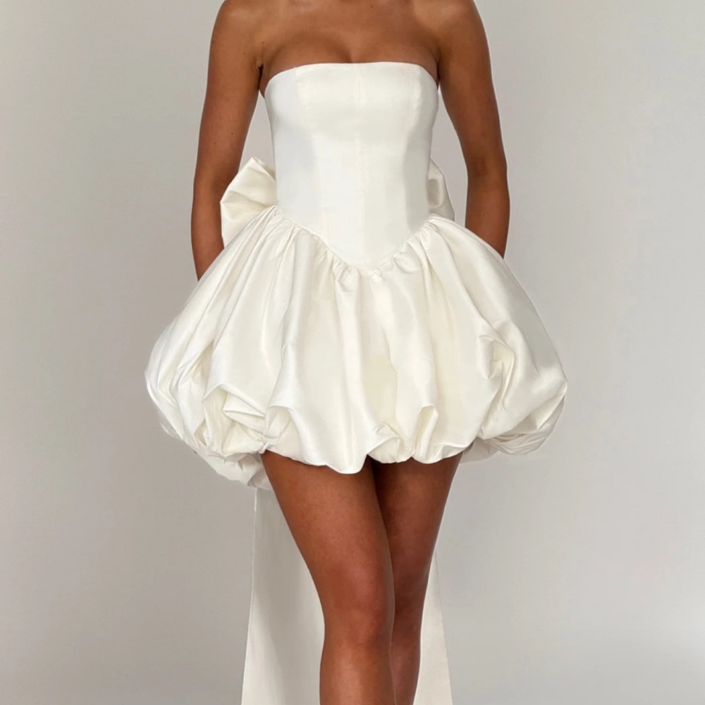 Elegant Strapless White Dress